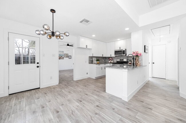 Photo - 5130 Riverwood Dr