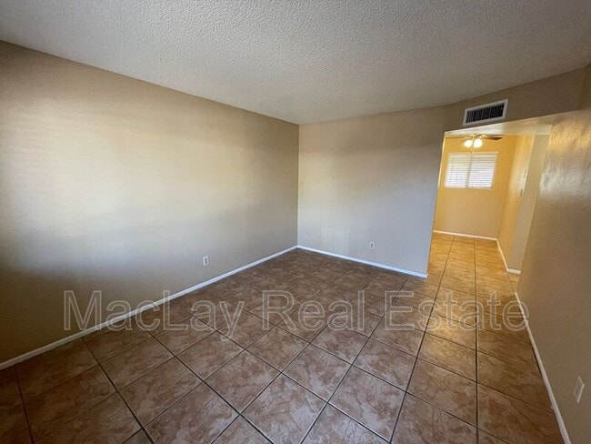 Photo - 841 E Fountain St