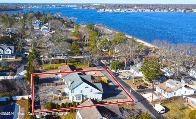 Photo - 505 Buhler Ave