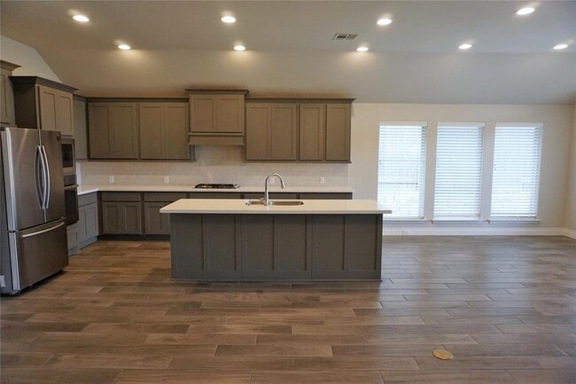 Photo - 113 Palio Pl