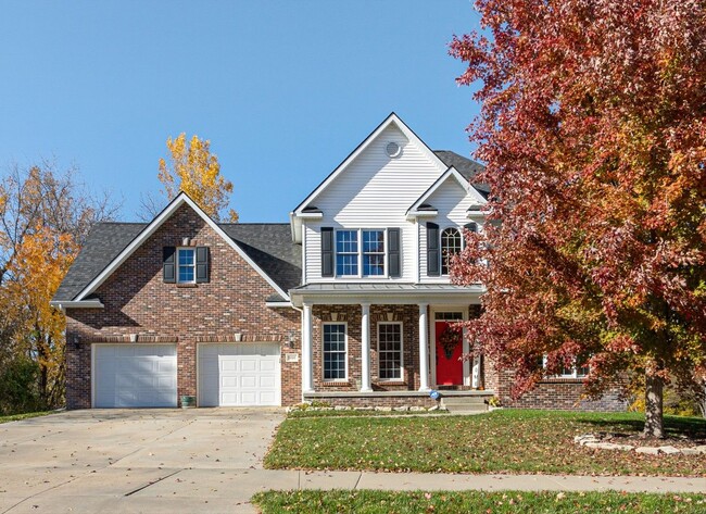 Building Photo - Home For Rent Bellevue.