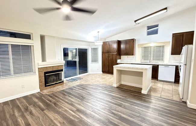 Photo - 8629 White Rock Dr