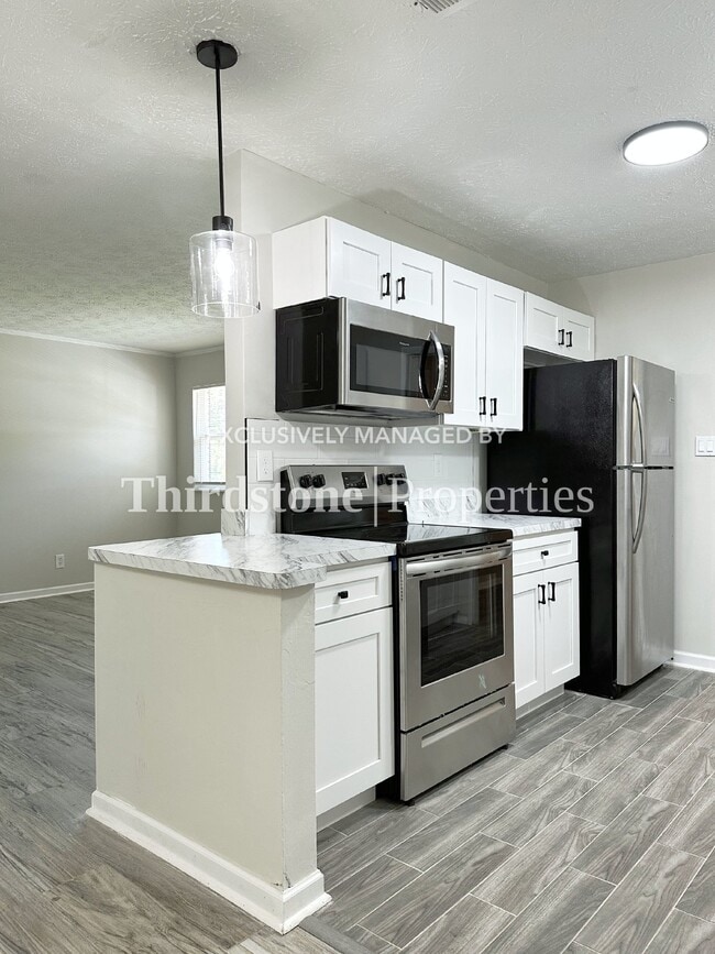 Photo - 2350 Betsy Dr