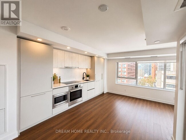 Photo - 609 Sherbourne St Unit 1004
