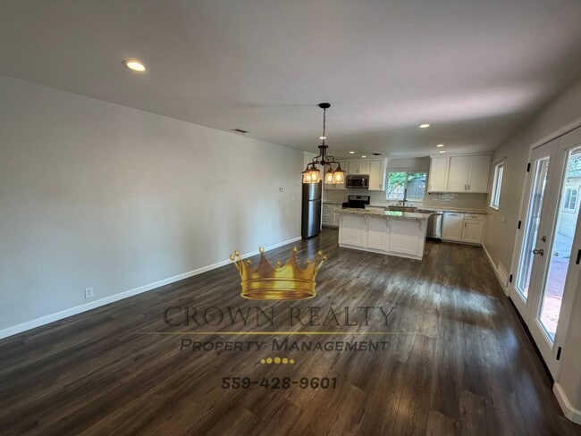 Photo - 1120 W Howard Ave
