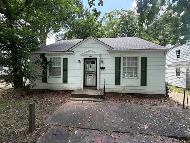 Building Photo - 757 S Goodlett St