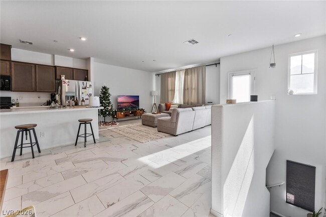 Photo - 1299 Raritan Pl