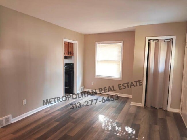 Photo - 32139 Balmoral St