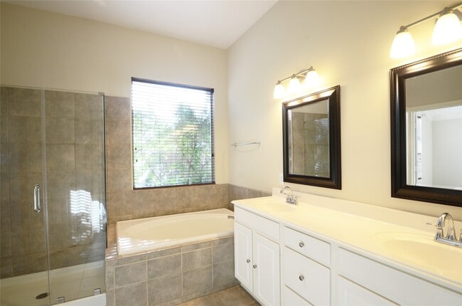 Photo - 5702 Fleethaven Ct