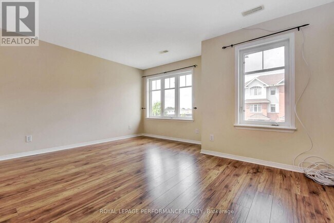 Photo - 125 Windswept Private