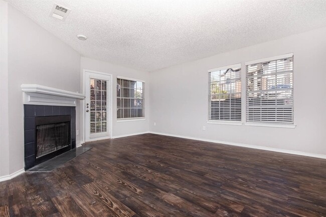 Building Photo - 8301 Boat Club Rd Unit 725 Rental