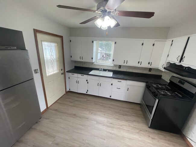 Photo - 108 Hamilton Pl