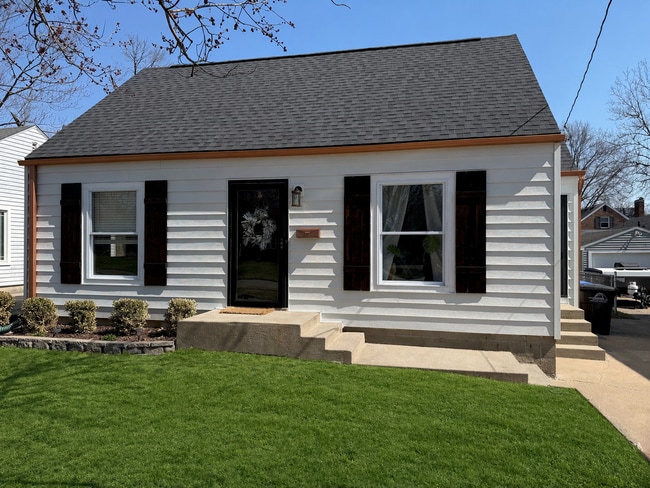 Building Photo - 1909 46th St