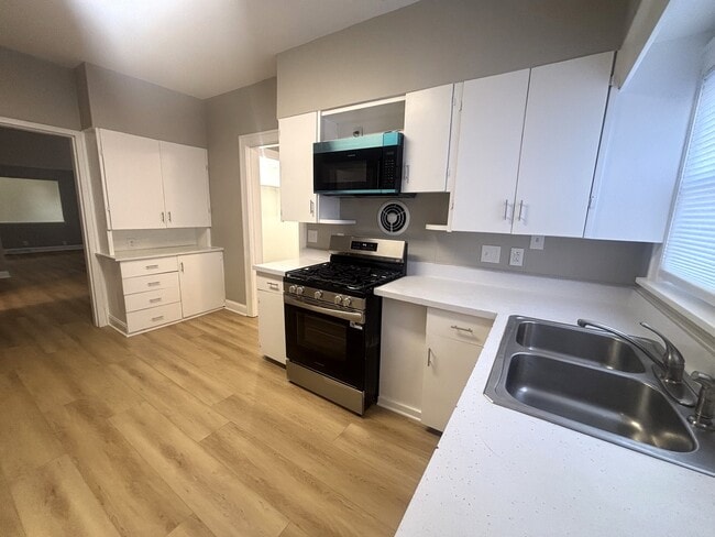 Photo - 756 Walnut Ave