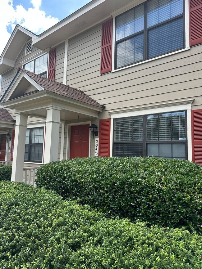 Building Photo - Furnished Townhome is Great North Augusta ...