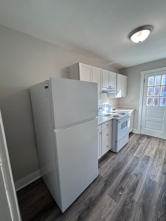 Photo - Available Now! | Fully Remodeled 2 Bed, 1 Bath | Northside RVA Unit 4903 #3