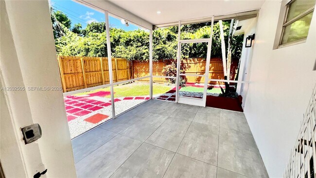 Photo - 6193 SW 48th Ct Unit 6193