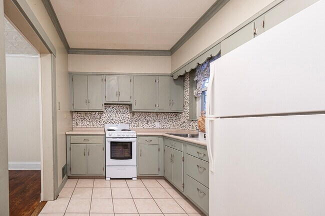 Photo - 373 New York Ave