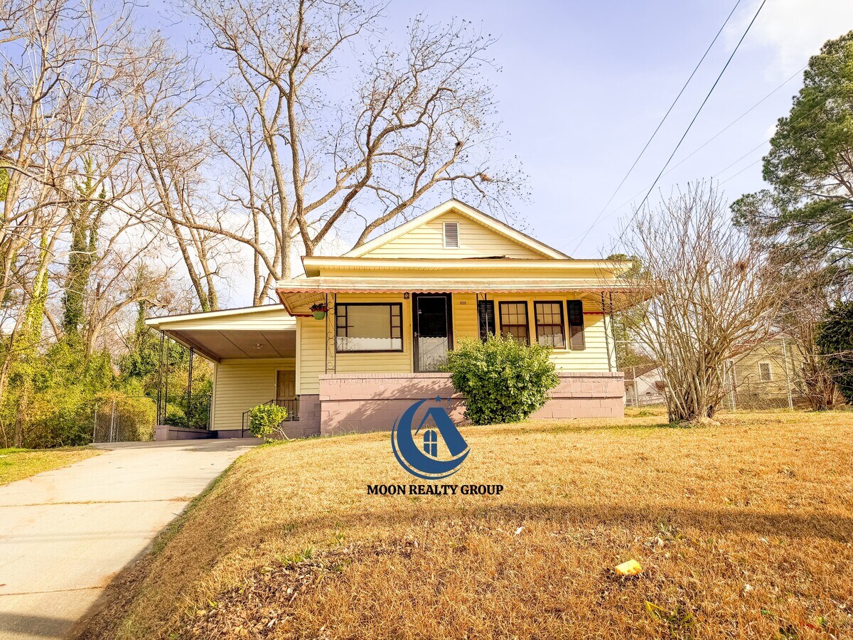 Photo - 628 Isler St