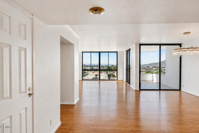 345 Pioneer Dr Unit 902