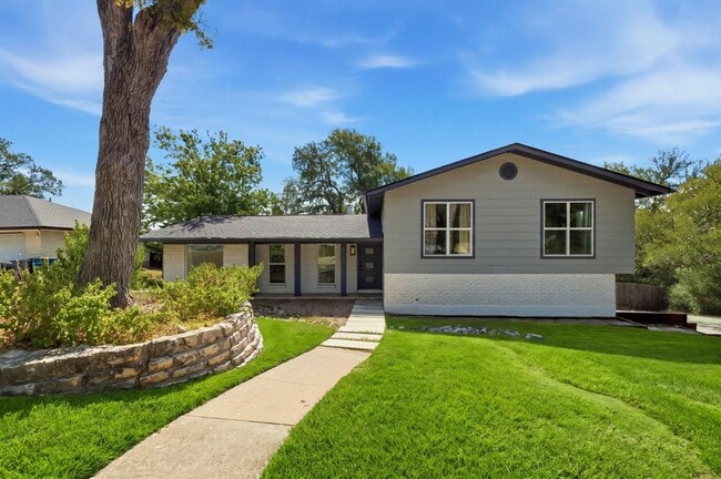 Building Photo - 6103 Cherrylawn Cir