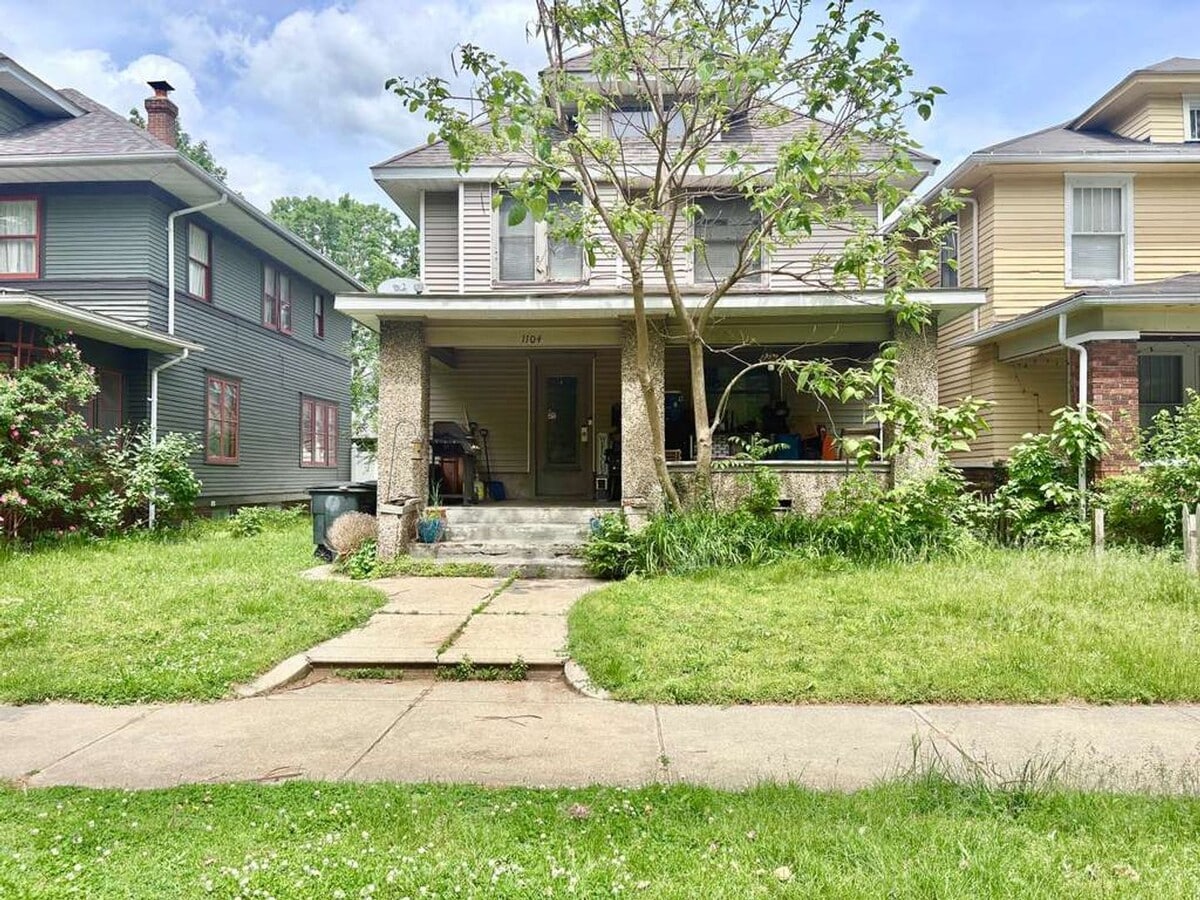 Photo - 1104 Woodward Ave