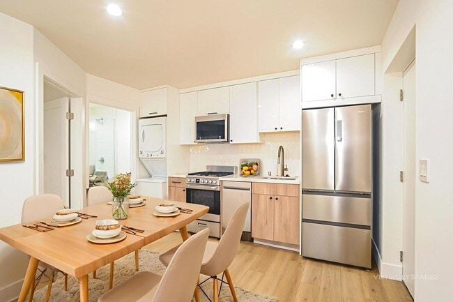 Photo - 937 N Orange Grove Ave