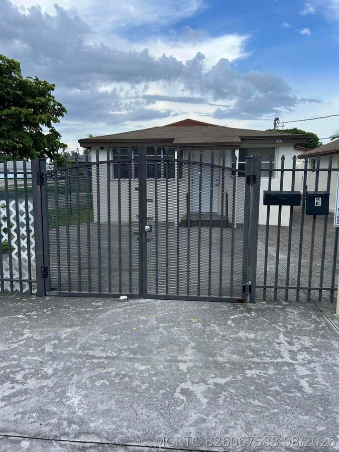 Photo - 314 NW 5th St