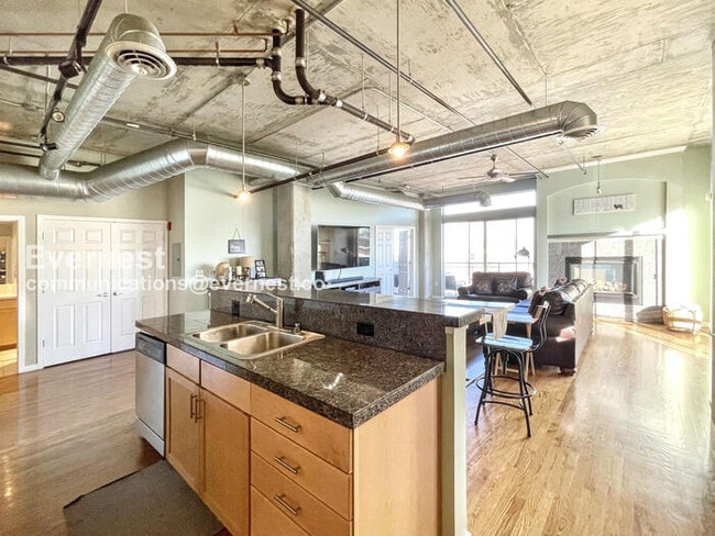 Photo - 3201 Shoshone St Unit 301