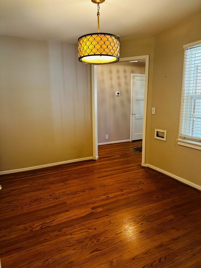 Photo - Vintage Vibes