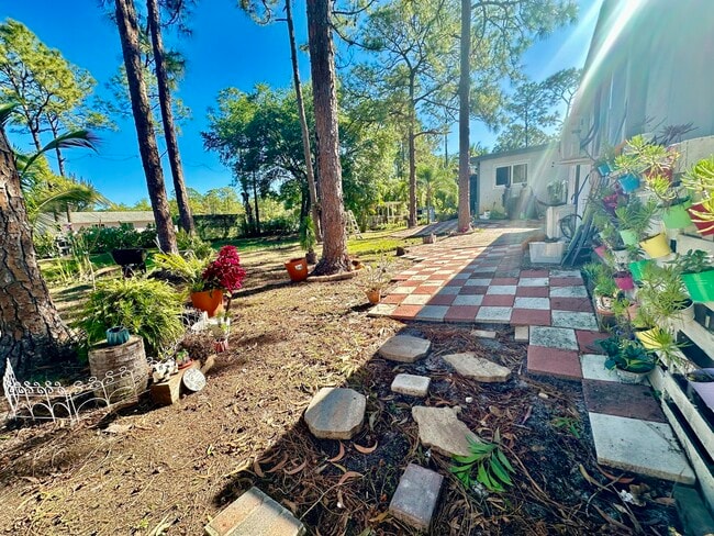 Photo - 13619 57th Pl N