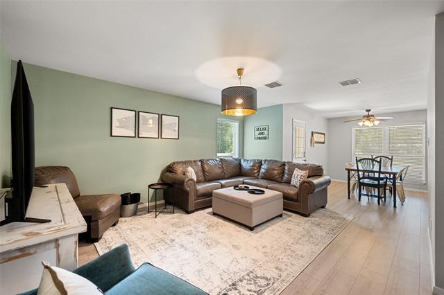 Photo - 222 Knights Cir