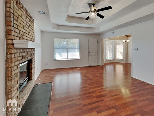 Photo - 1953 Kings Canyon Cir