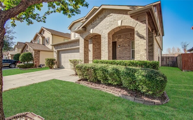 Building Photo - 4814 Mint Trails