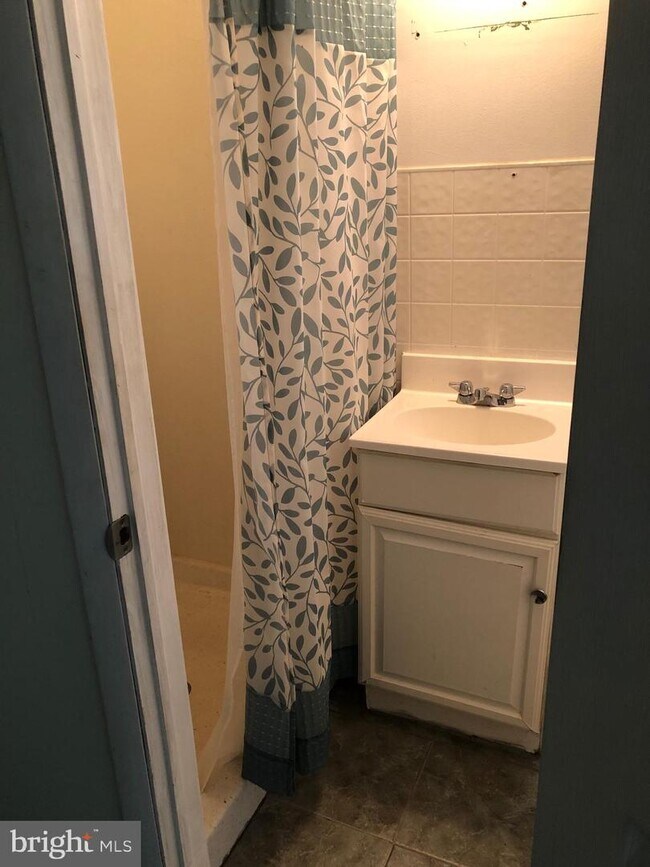 Photo - 134 Sheffield Dr