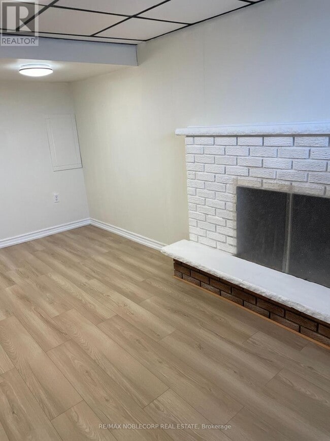 Photo - 166 Collings Ave