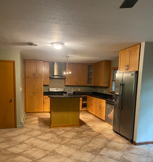 Building Photo - 303 Boston Mills Rd