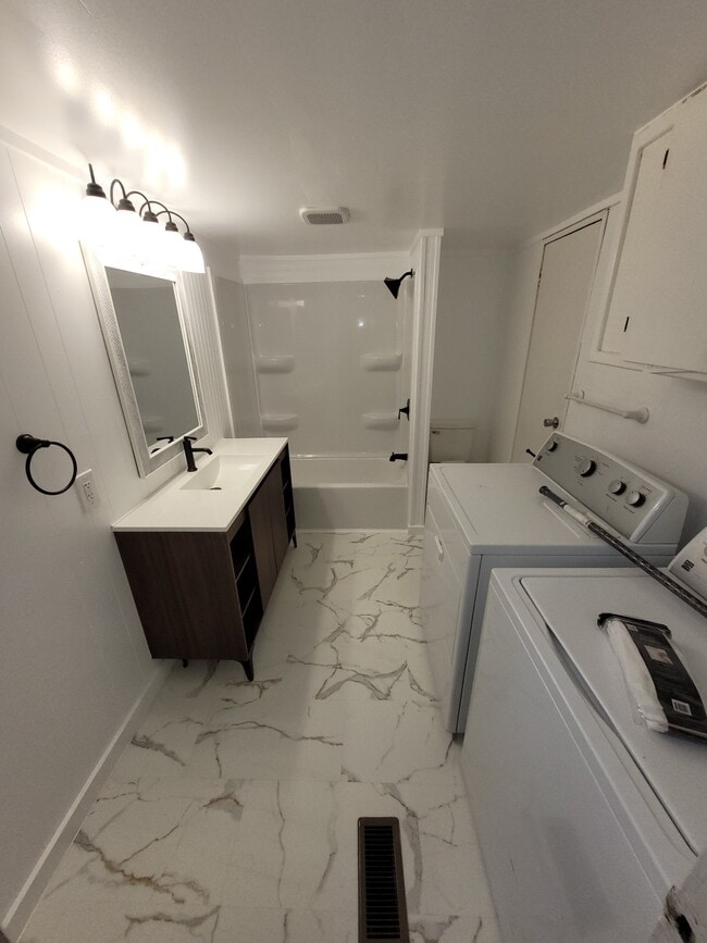 Photo - 115 Briggs St