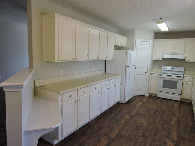 Photo - 265 Lindberg St