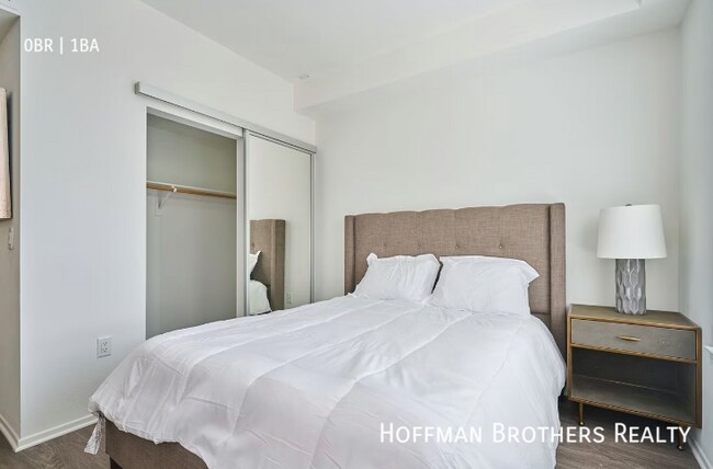 Photo - 5839 W Sunset Blvd Unidad 515