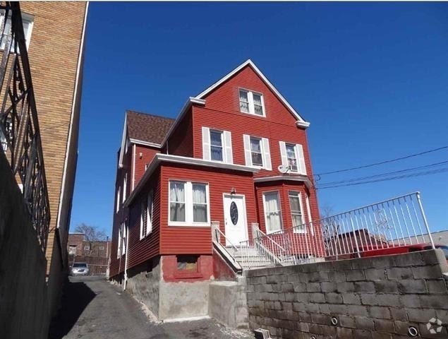 Building Photo - 624-626 12th St Unit 2 Rental