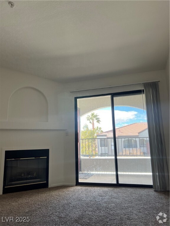 Building Photo - 950 Seven Hills Dr Unit 2826 Rental