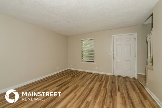 Photo - 3203 Lakeford Dr