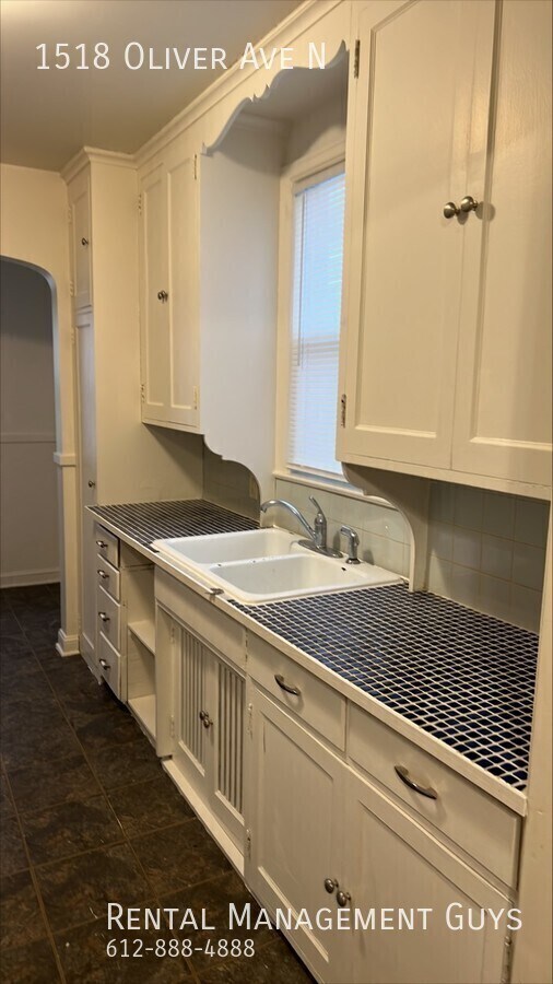 Photo - 1518 N Oliver Ave