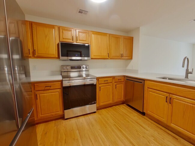 1401 E Douglas Ave Unit 1401 E Douglas Ave, Apt C
