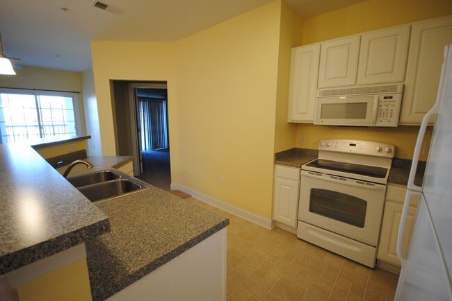 Photo - 200 Gateway Condos Dr Unit 233