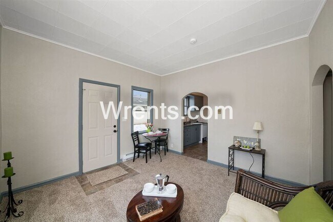 Photo - 1712 E Sanson Ave Unit #1