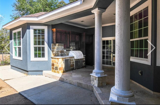 Photo - 12446 Willis Waukegan Rd