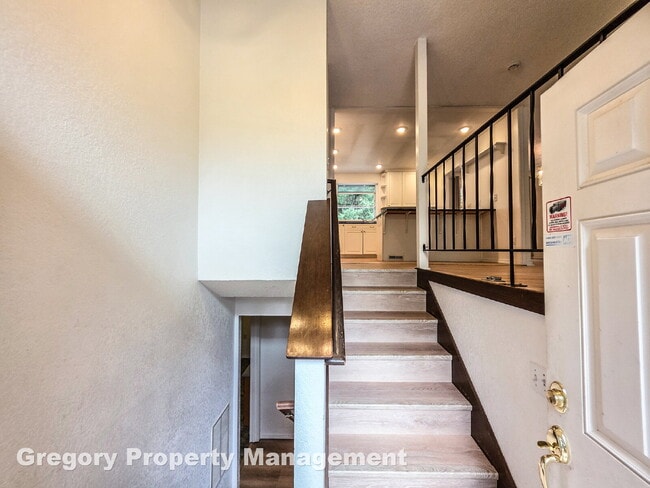Photo - !! $3500 for 18 month lease !!
Private La...