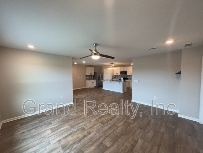 Photo - 5583 Guinevere Ln